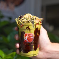 Dukes Lane Market & Eatery - *NEW* Dubai Chocolate Strawberry Cup