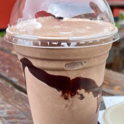 Left Coast Burger Shack - Chocolate milkshake