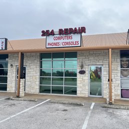 Exterior outside entrance of 254 Repair - Storefront of our Killeen repair shop - Killeen, Texas Exterior outside entrance of 254 Repair - Storefront of our Killeen repair shop - Killeen, Texas