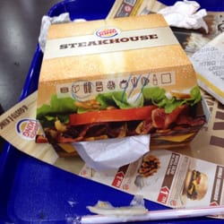 Burger King - La foto mostra gli ingredienti tolti (barrati) e qlli inseriti a proprio piacimento (cerchiati)