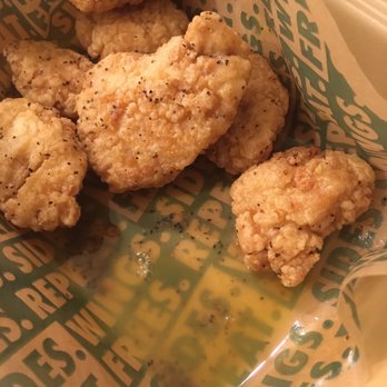 Wingstop - Dripping in grease and soggy - Chicken Wings Near Me - Los Angeles, California