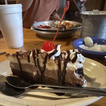 Top O the River - Chocolate Fudge Pie - Seafood Near Me - Gadsden, Alabama