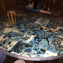Pig & Fiddle - Cool table at the Pig and Fiddle tavern in Bath UK.