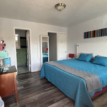 Circle R Motel - Guest room - Hotels Near Me - Salida, Colorado