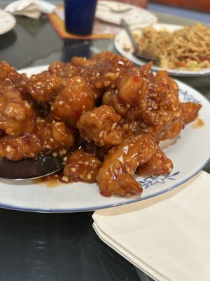 Mei Wei Chinese Restaurant by null