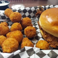 The Pig Bar-B-Q - Minced BBQ sandwich with Fried Mushrooms