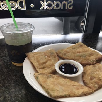 HoneyHoney Dessert Cafe - Iced Honey Citron, Scallion Pancake - Desserts Near Me - Malden, Massachusetts HoneyHoney Dessert Cafe - Iced Honey Citron, Scallion Pancake - Desserts Near Me - Malden, Massachusetts