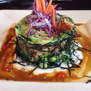 Yard House - Spicy tuna roll - New American Near Me - Costa Mesa, California