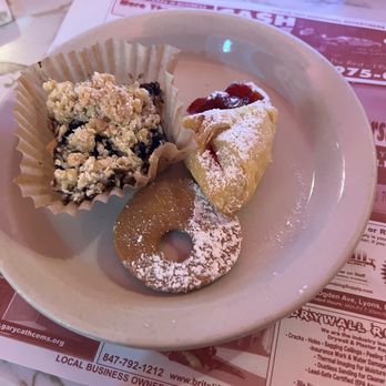 Sawa's Old Warsaw Restaurant - Polish desserts... - Polish Near Me - Broadview, Illinois