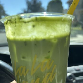 La La Land - Matcha 2 (squared with oat milk) no visible cloud foam and clumpy unmixed powder - Coffee & Tea Near Me - Santa Monica, California La La Land - Matcha 2 (squared with oat milk) no visible cloud foam and clumpy unmixed powder - Coffee & Tea Near Me - Santa Monica, California