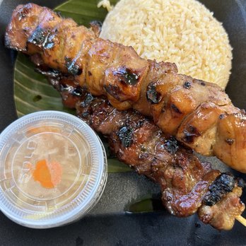 Fiesta Barbecue & Bibingka - Meat combo plate with 1 chicken and 1 pork skewer and Java rice - Barbeque Near Me - Carson, California
