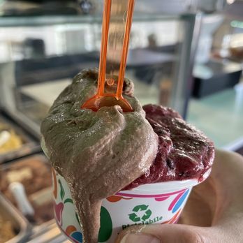 Pappalecco - Piccolo (small) Gelato (signature flavor & mixed berry) - Sandwiches Near Me - San Diego, California Pappalecco - Piccolo (small) Gelato (signature flavor & mixed berry) - Sandwiches Near Me - San Diego, California