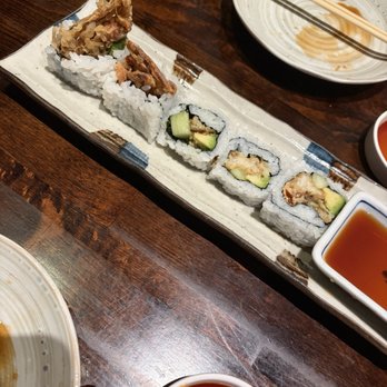 Sushi Hiroyoshi - Soft shell crab roll - Japanese Near Me - Las Vegas, Nevada Sushi Hiroyoshi - Soft shell crab roll - Japanese Near Me - Las Vegas, Nevada