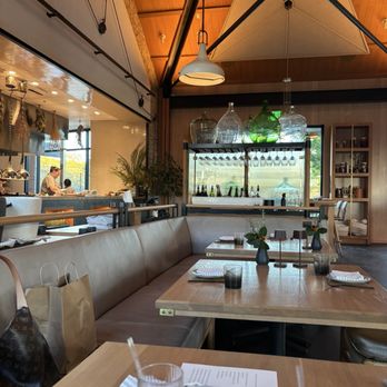 Bear at Stanly Ranch - Inside - New American Near Me - Napa, California