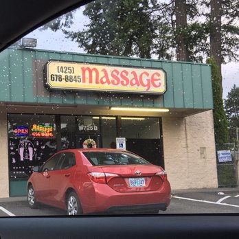 Red Leaf Head Spa & Massage - Outside - Massage Therapy Near Me - Lynnwood, Washington Red Leaf Head Spa & Massage - Outside - Massage Therapy Near Me - Lynnwood, Washington