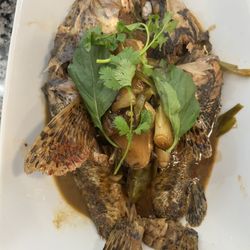 Swamp Cafe - Spicy whole fish