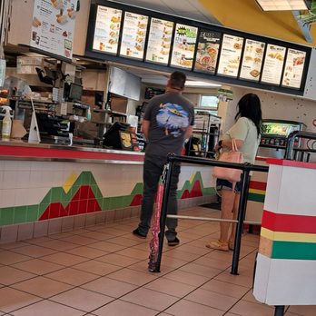 Del Taco - Inside - Mexican Near Me - Yuba City, California Del Taco - Inside - Mexican Near Me - Yuba City, California