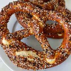 Hey Pretzel - Everything Pretzel