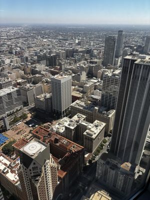 US Bank Tower by null