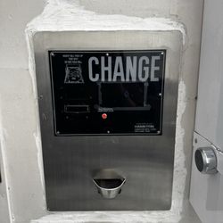 Madrona Laundromat - Change machine is broke 4/29/26