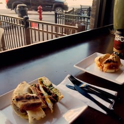 Heirloom Salad Co - Signature breakfast "the loom"