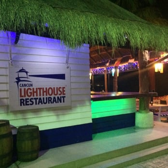 Lighthouse Marina - Pic of the outside of the restaurant - Seafood Near Me - Cancún, ROO