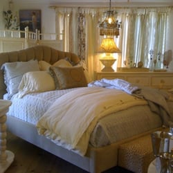 Warmth Company - Bedroom