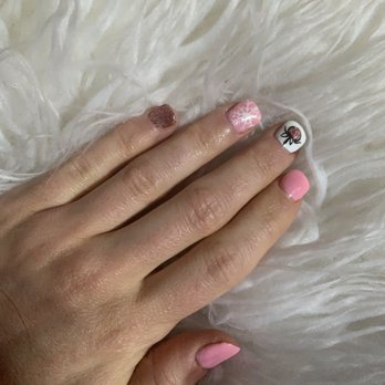 2Q Nail Bar - Gel manicure with design by Jennifer - Nail Salons Near Me - Woodbridge, Virginia 2Q Nail Bar - Gel manicure with design by Jennifer - Nail Salons Near Me - Woodbridge, Virginia