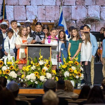 Valley Outreach Synagogue - High Holidays 2026 at Valley Outreach Synagogue - Synagogues Near Me - Chatsworth, California Valley Outreach Synagogue - High Holidays 2026 at Valley Outreach Synagogue - Synagogues Near Me - Chatsworth, California