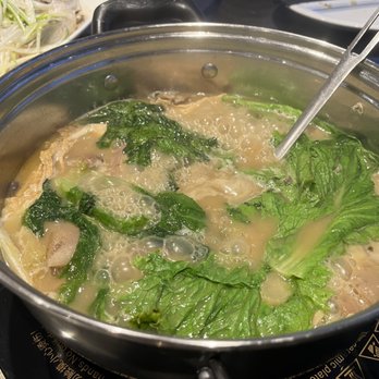 Shine Kitchen - Lamb bowl after adding lettuce! - Chinese Near Me - Scarborough, Ontario Shine Kitchen - Lamb bowl after adding lettuce! - Chinese Near Me - Scarborough, Ontario