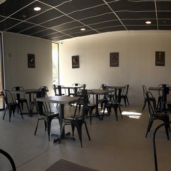 uniQue bite eatery - New American Near Me - Indio, California