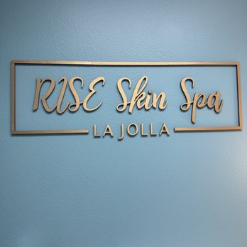 Rise Skin Spa - I love the cozy and clean blue interior, always a nice place to relax for a 90 min facial! - Skin Care Near Me - San Diego, California Rise Skin Spa - I love the cozy and clean blue interior, always a nice place to relax for a 90 min facial! - Skin Care Near Me - San Diego, California