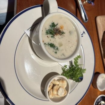 Clark's Oyster Bar - Clam chowder: so-so - Desserts Near Me - Menlo Park, California Clark's Oyster Bar - Clam chowder: so-so - Desserts Near Me - Menlo Park, California