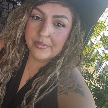 Beauty By Lacey - The highlights really show when I wear it natural! - Makeup Artists Near Me - Chino, California Beauty By Lacey - The highlights really show when I wear it natural! - Makeup Artists Near Me - Chino, California