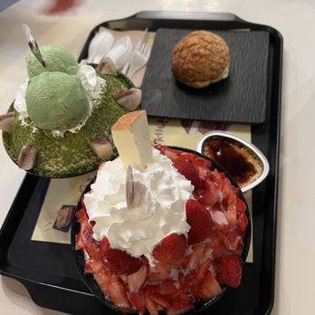 Sulbing - L: Matcha bingsoo, R: premium strawberry bingsoo - Desserts Near Me - Santa Clara, California Sulbing - L: Matcha bingsoo, R: premium strawberry bingsoo - Desserts Near Me - Santa Clara, California