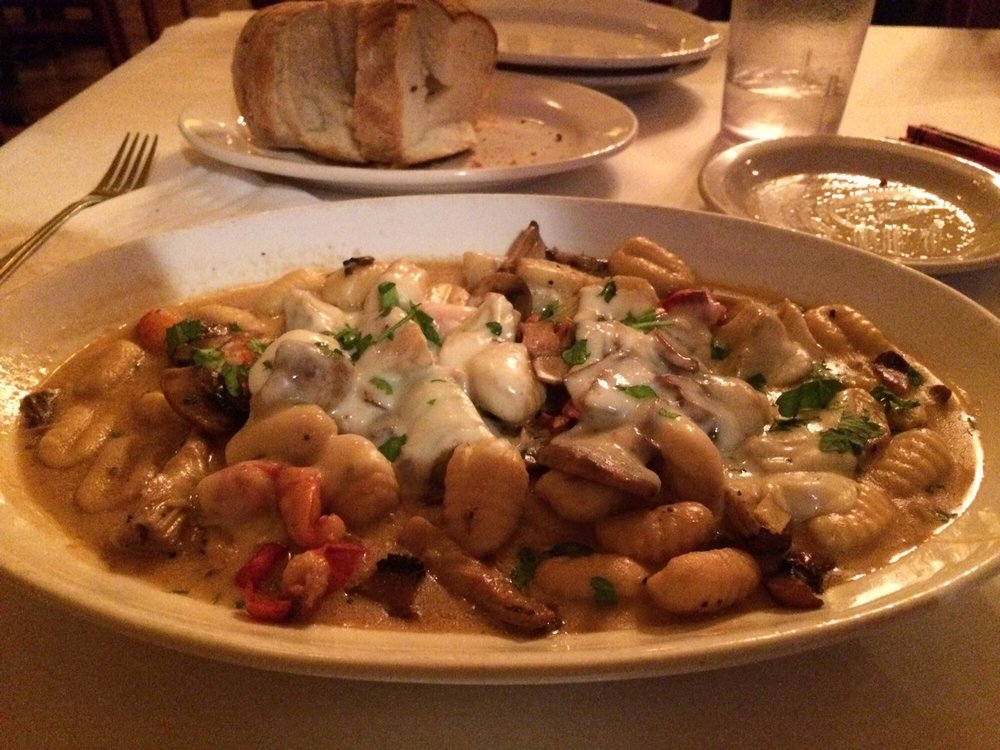 Mama Lucia’s 22 Photos & 47 Reviews Italian 1 Constitution St