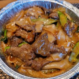 Nd.4 Drunken Noodle