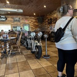 Timeline Saloon & BBQ