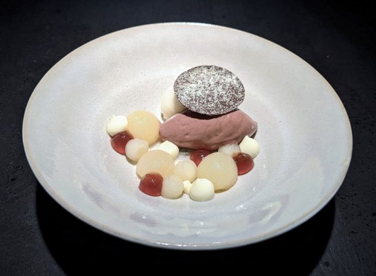 Pramerl and the Wolf by null