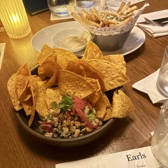 Earls Kitchen + Bar - Vegan avocado + corn starter - Cocktail Bars Near Me - Honolulu, Hawaii Earls Kitchen + Bar - Vegan avocado + corn starter - Cocktail Bars Near Me - Honolulu, Hawaii