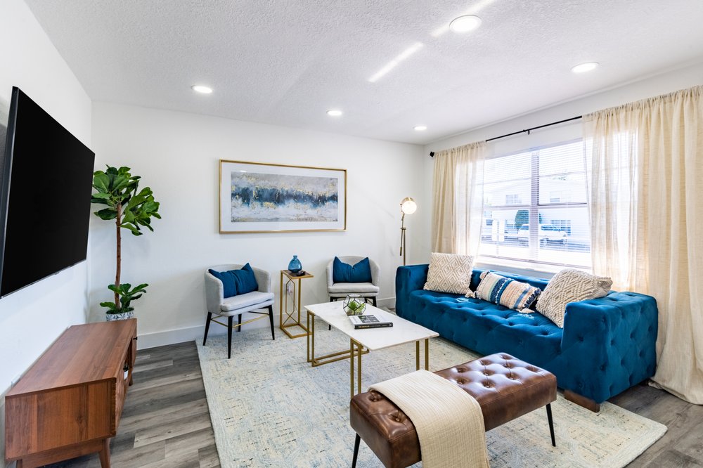 ANDOVER CLUB APARTMENTS Updated November 2024 13 Photos 4824 E