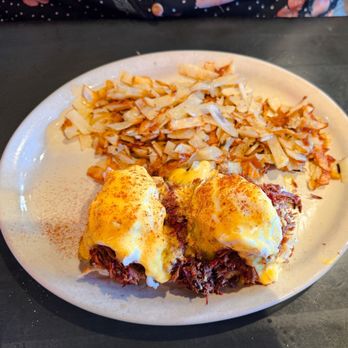Brunch Snob - Brisket Benedict - Breakfast & Brunch Near Me - Phoenix, Arizona