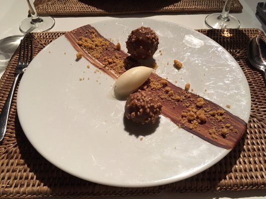 Les Closeaux - Restaurant by null