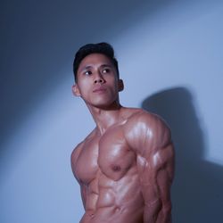 ST20NG - Hi, I'm Ray! Your Personal Trainer and Nutrition Coach!