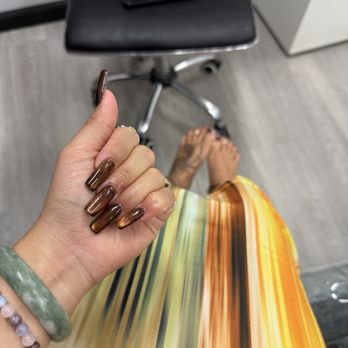 Davi Nails Kapolei - Chocolate cat eye - Nail Salons Near Me - Kapolei, Hawaii Davi Nails Kapolei - Chocolate cat eye - Nail Salons Near Me - Kapolei, Hawaii