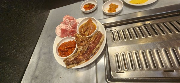 DAE GEE KOREAN BBQ by null