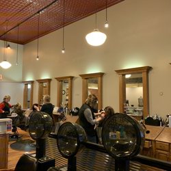 Impressions Salon - Inside