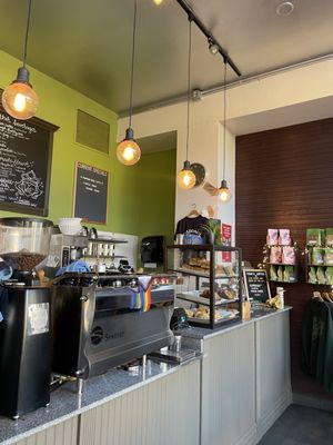 Claddagh A Wee Shop by null