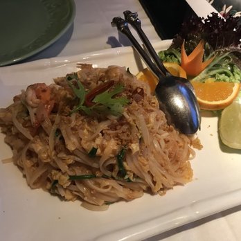 Royal Thai - Pad Thai de langostinos (excelente) - Thai Near Me - Madrid, M