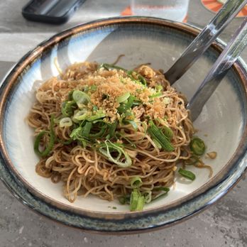 Star Noodle - Garlic Noodles not special - Asian Fusion Near Me - Lahaina, Hawaii Star Noodle - Garlic Noodles not special - Asian Fusion Near Me - Lahaina, Hawaii